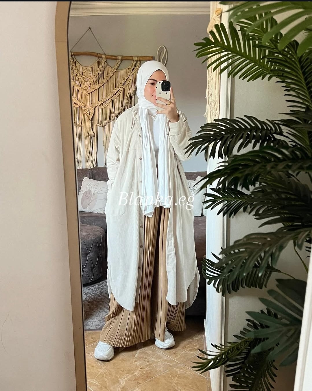 شميز طويل مضلع قطيفه