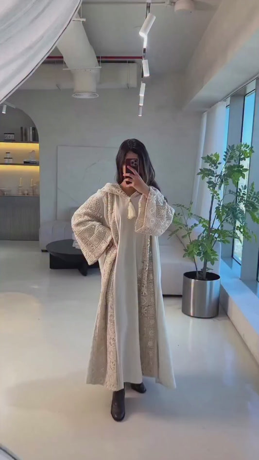 أناقة هادئة بتفاصيل يدوية فاخرة