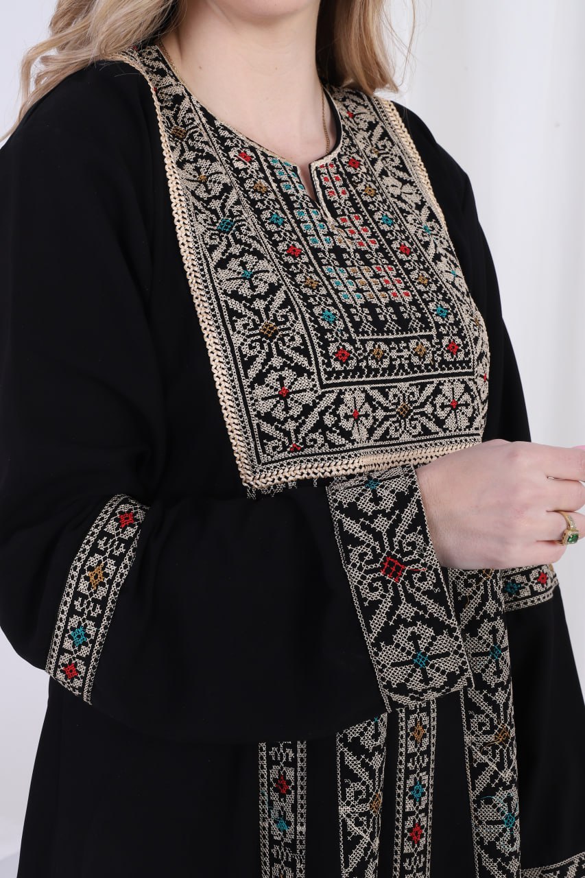 عباية كريب سعودي مطرزة ايتامين