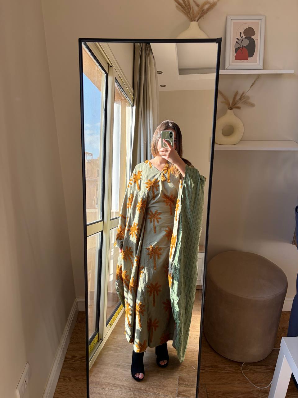 ملحفه كتان تركي بتطريز بارز