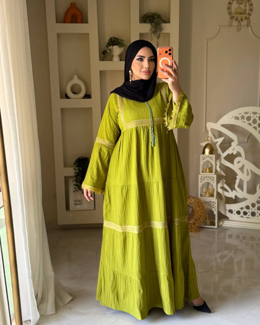 فستان فرسكا كتان بتصميم أنيق وعصري