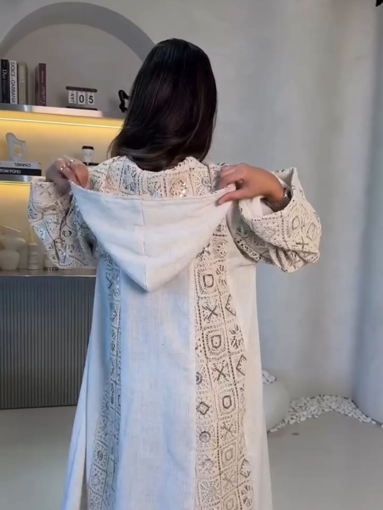 أناقة هادئة بتفاصيل يدوية فاخرة