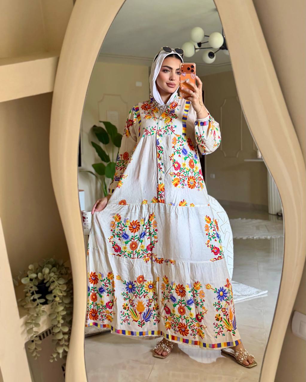 فستان أناقة بلمسة عصرية