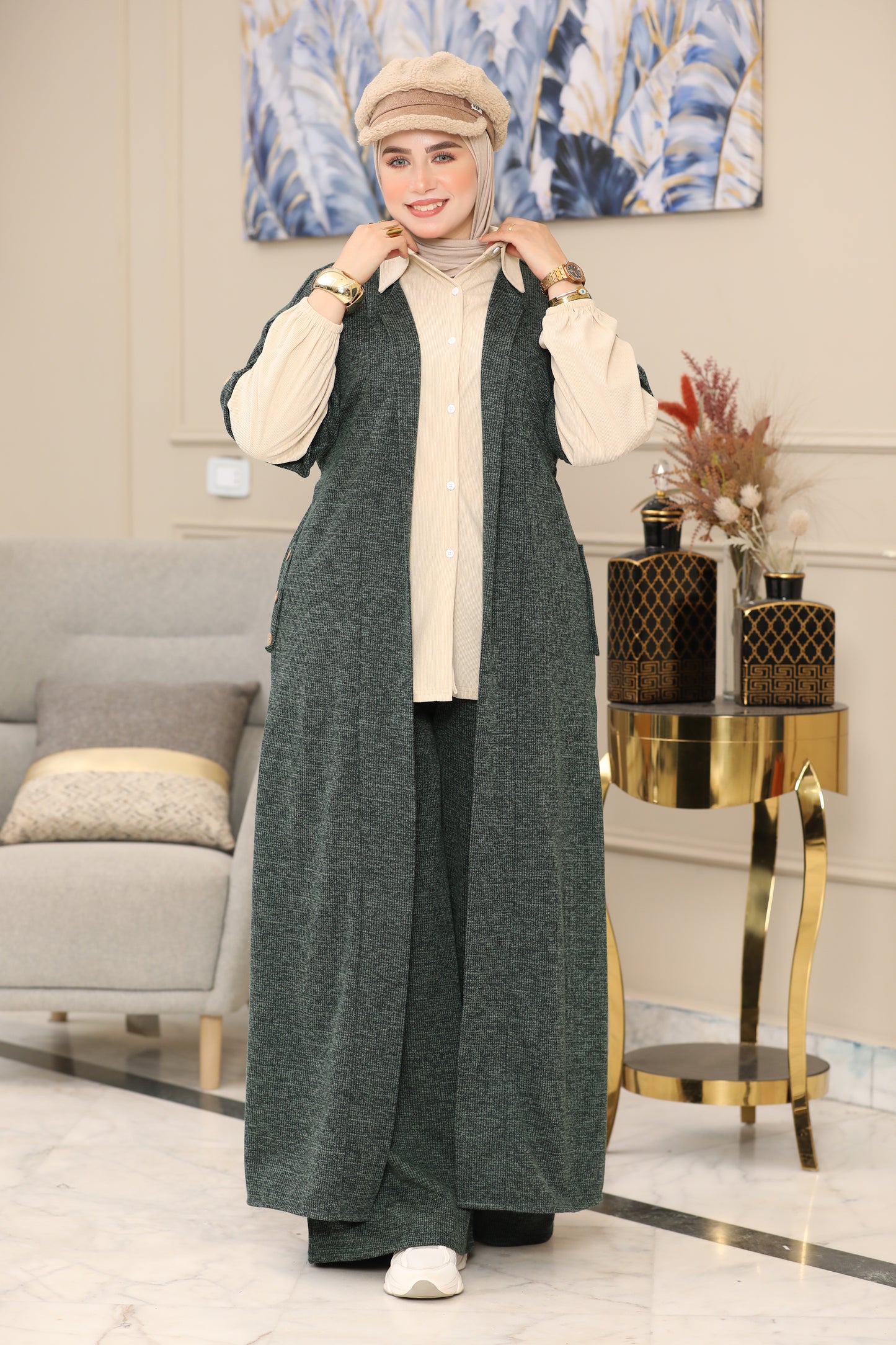 سوت أنيق مكوّن من ٣ قطع