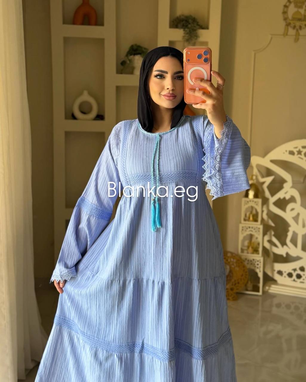 فستان فرسكا كتان بتصميم أنيق وعصري