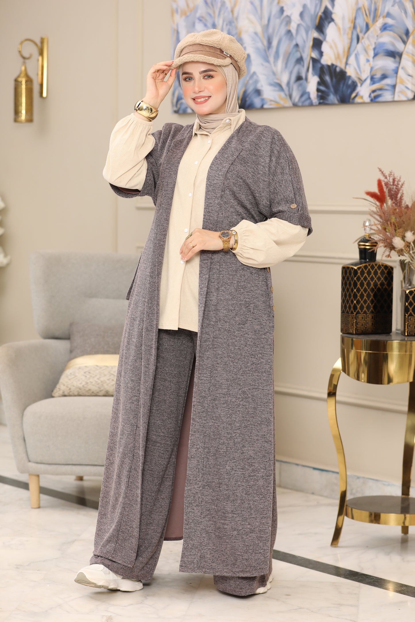 سوت أنيق مكوّن من ٣ قطع