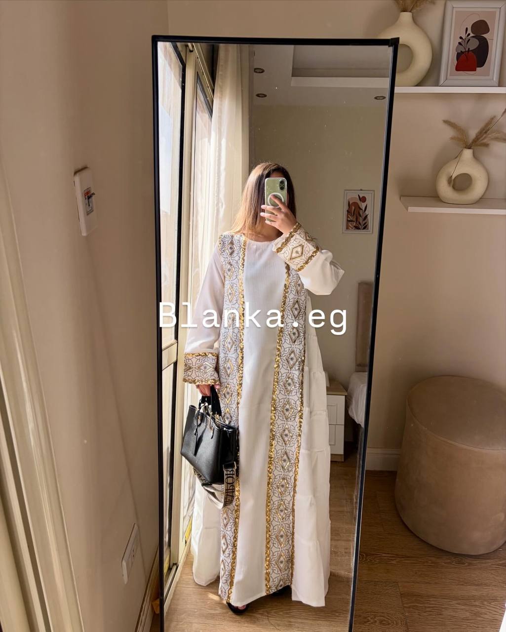 كتان إيطالي بتطريز فاخر