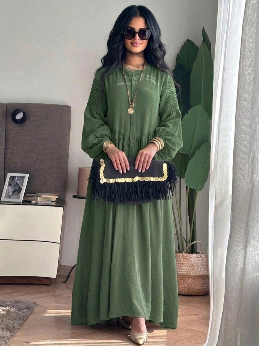 فستان جلاكسي بتفاصيل فرنسية راقية