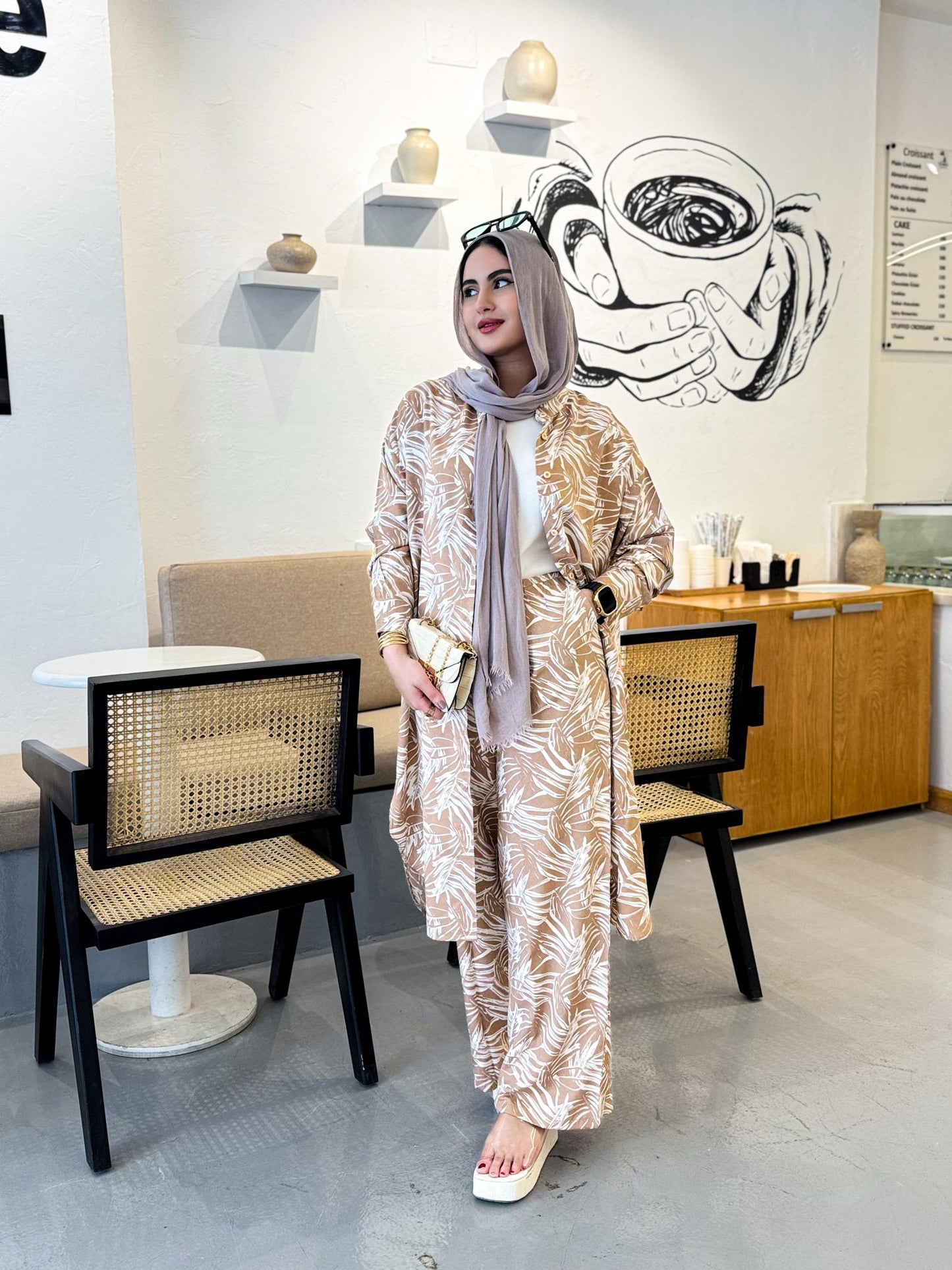 طقم سوت قطعتين مشجر