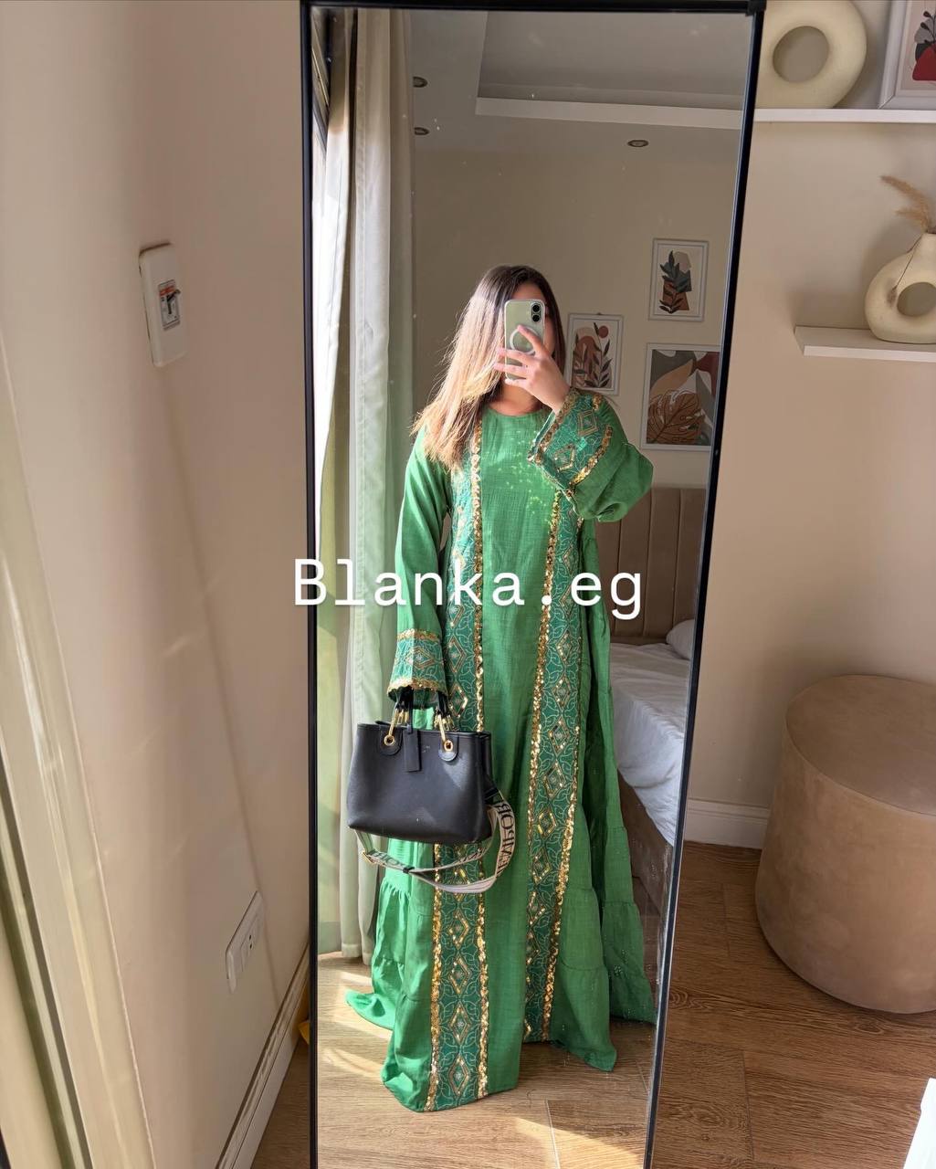 كتان إيطالي بتطريز فاخر