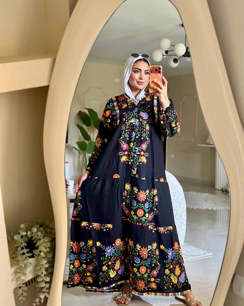 فستان أناقة بلمسة عصرية
