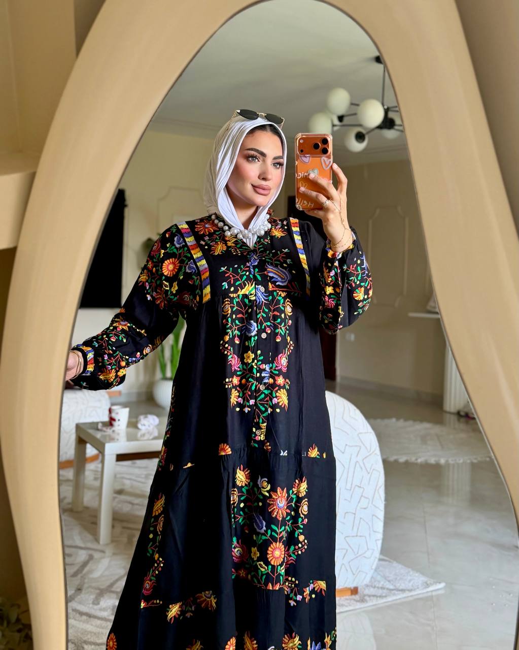 فستان أناقة بلمسة عصرية