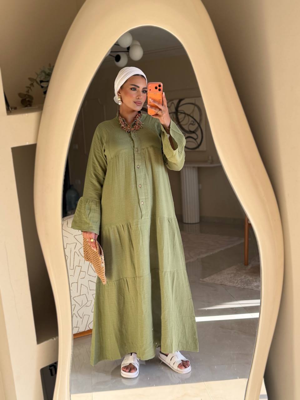 لوك راقٍ وعصري يناسب كل خروجتك