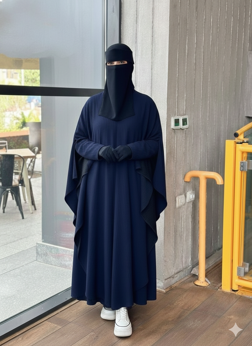 طقم قطعتين — بيزك كم طويل + بونشو : الخامه صوف تريكو شتوي