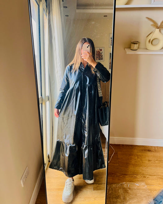 فستان جلد لامع